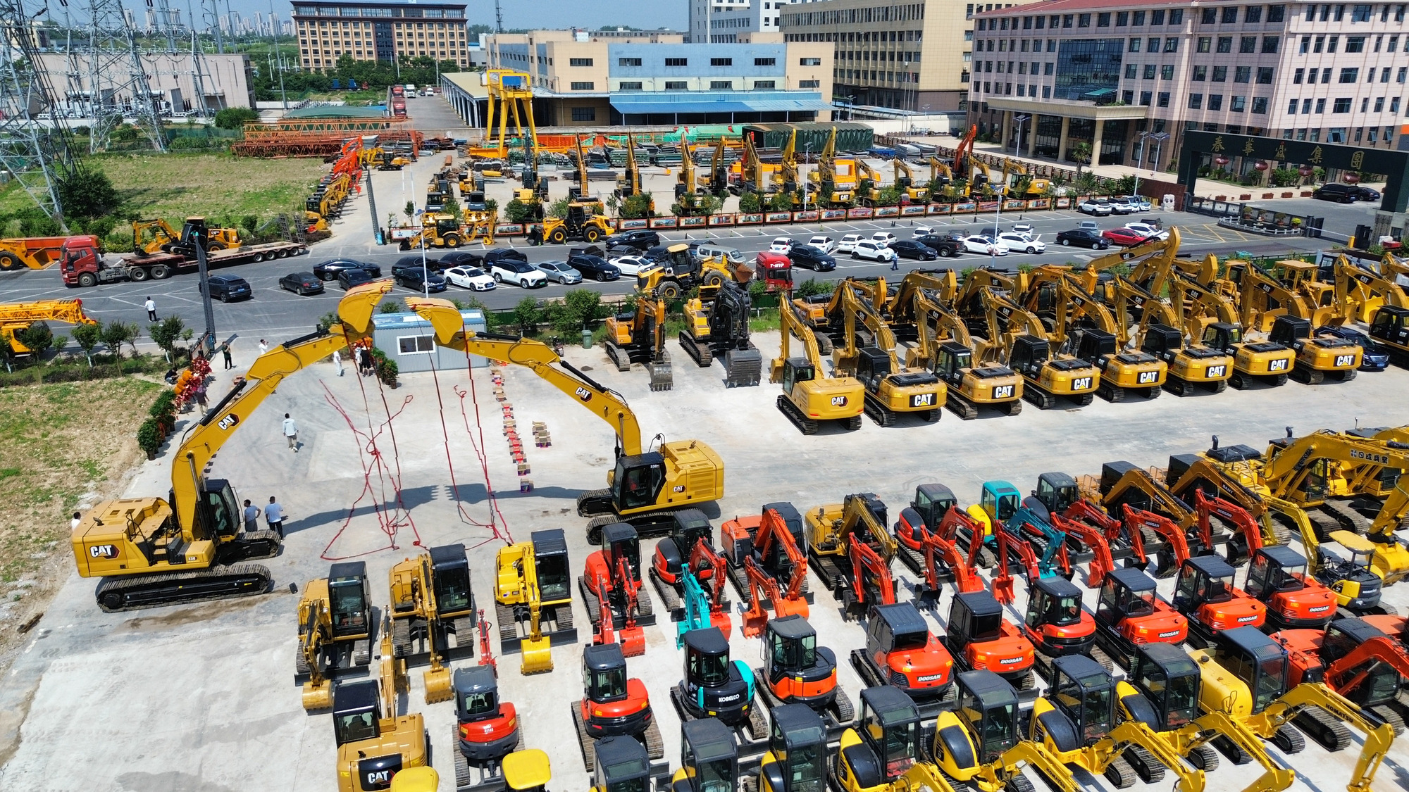 Toaks International Trading Company - Строительная техника CATERPILLAR 966H undefined: фото 1