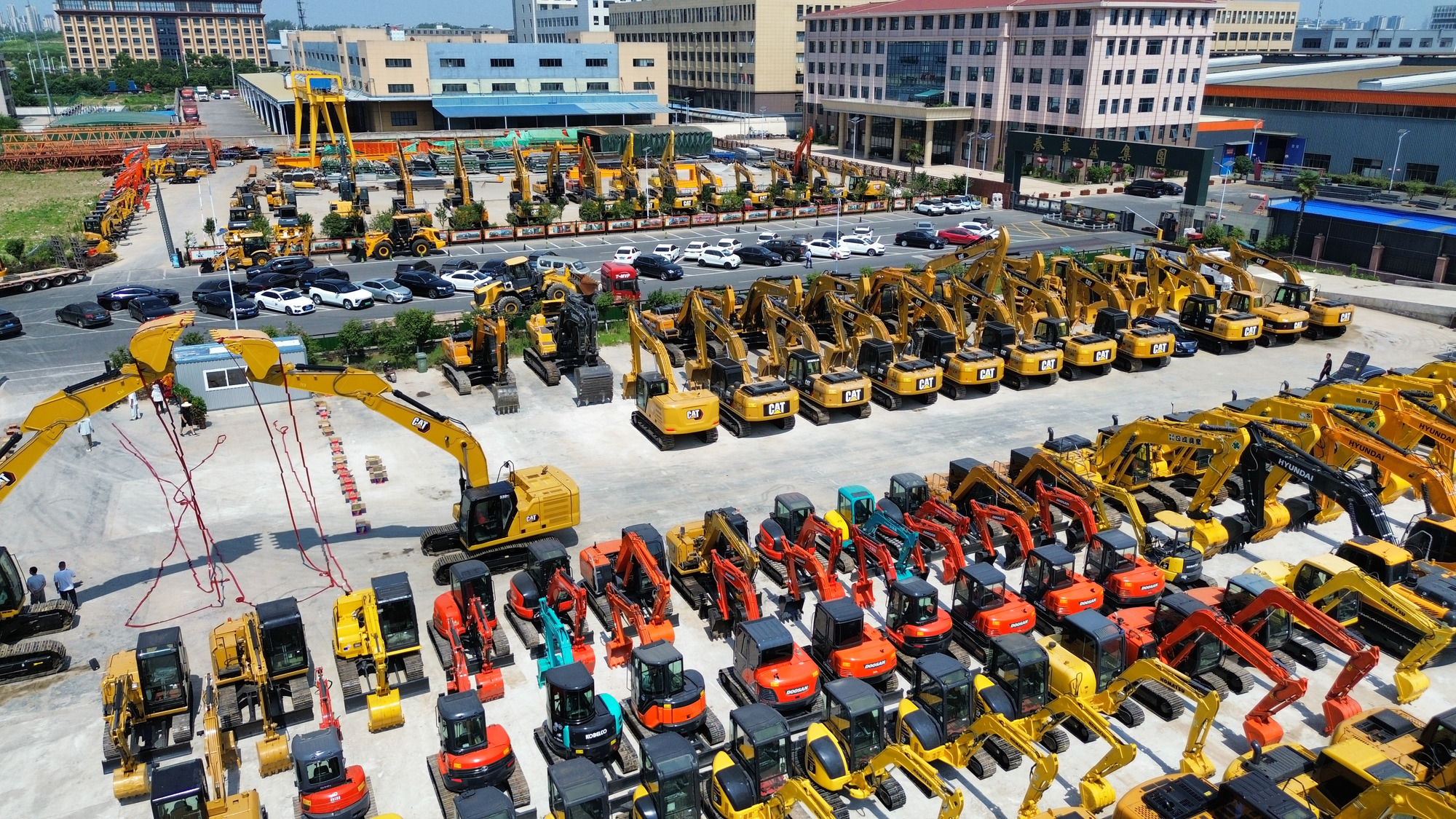 Toaks International Trading Company - Строительная техника CATERPILLAR 966H undefined: фото 2