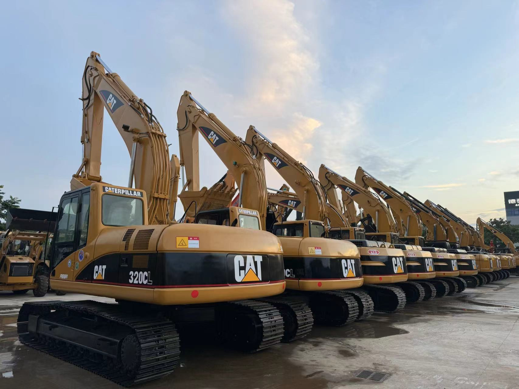 Sunight Development Company Limited - Грузовики undefined: фото 3