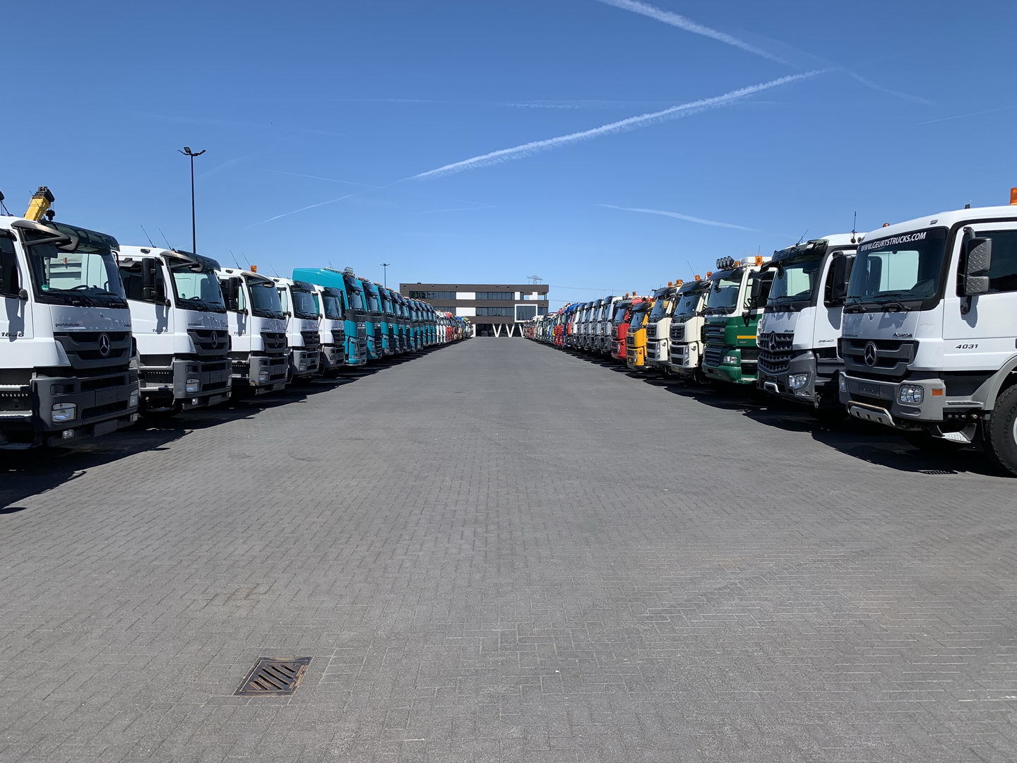 Geurts Trucks B.V. - Тягачи MERCEDES-BENZ - 8х6 undefined: фото 9