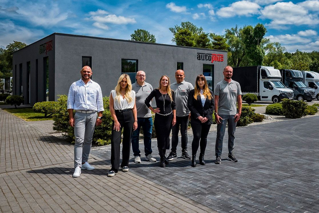 AUTO-PLUS DEALER - Грузовики IVECO - Гидроборт undefined: фото 4
