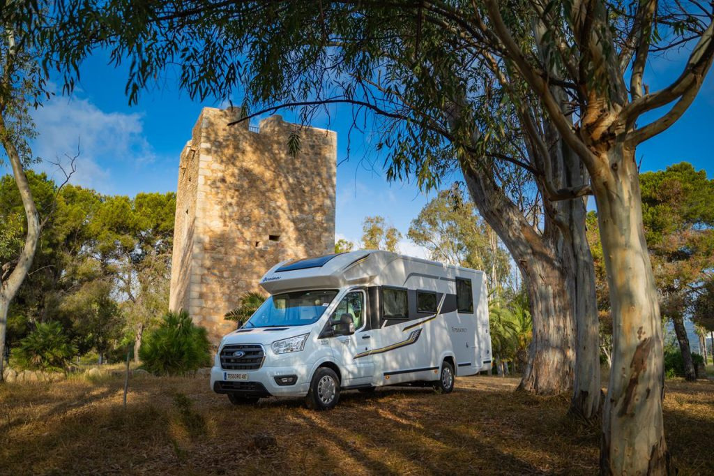 2 AP SPÓŁKA Z OGRANICZONĄ ODPOWIEDZIALNOŚCIĄ - Дома на колесах - Польша, 4х2, Кондиционер undefined: фото 1