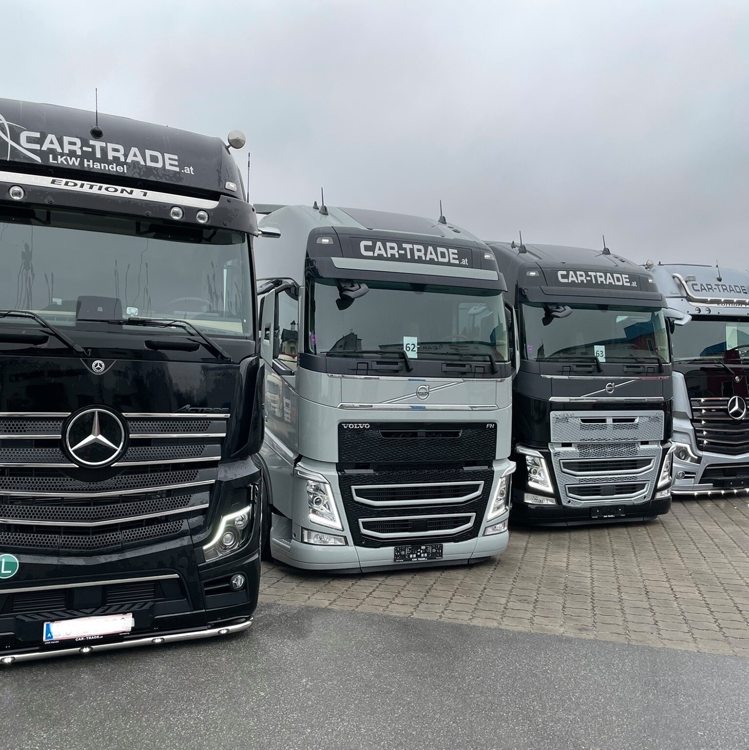 Cartrade Gebrauchtwagen GmbH - Тягачи undefined: фото 1