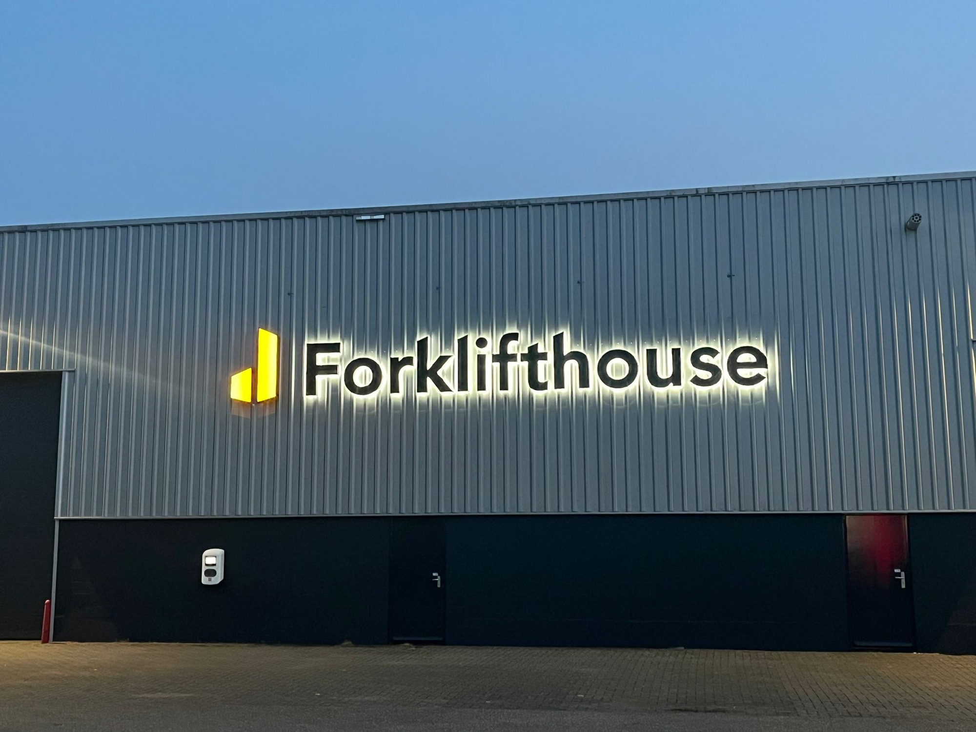 Forklifthouse B.V. - Строительная техника - электро undefined: фото 6