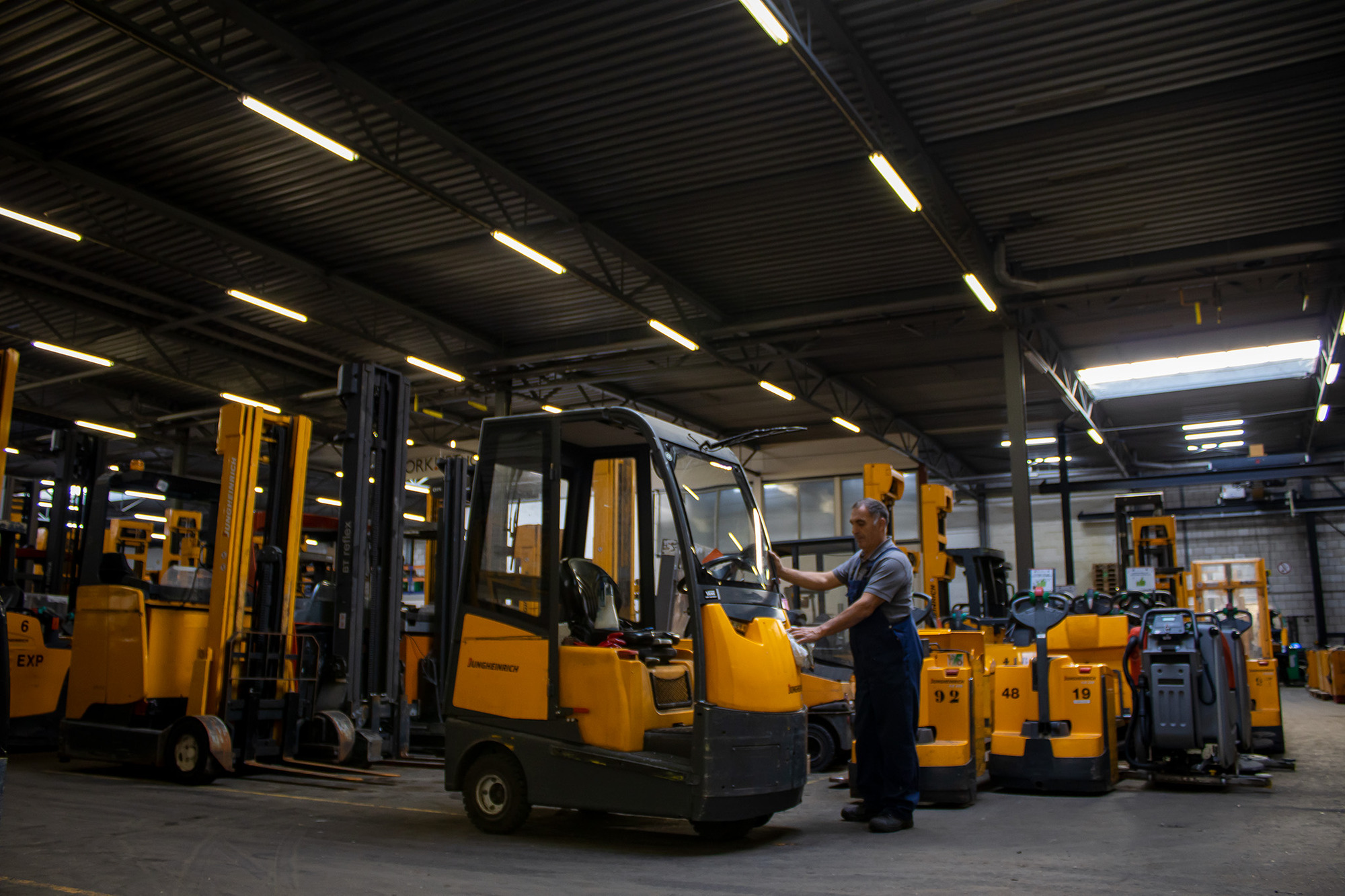 Forklifthouse B.V. - Строительная техника - электро undefined: фото 1