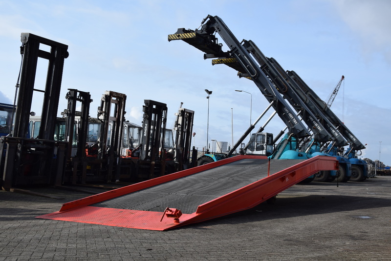 MTC Forklifts b.v. - Погрузочно-разгрузочная техника JUNGHEINRICH undefined: фото 6