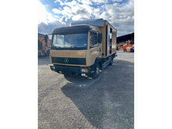 Грузовик с закрытым кузовом MERCEDES-BENZ