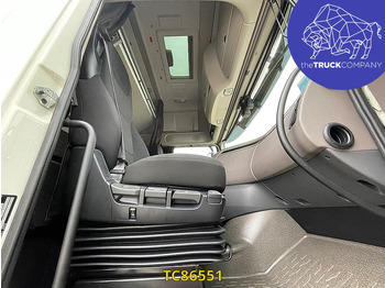 Тягач DAF XF 480: фото 2