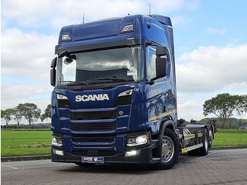 Грузовик-контейнеровоз/ Сменный кузов SCANIA R 410