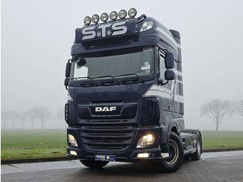 Тягач DAF XF 530
