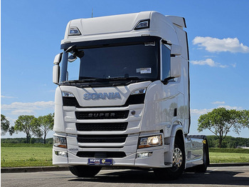 Тягач SCANIA R 460