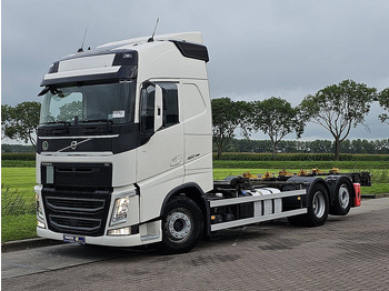 Грузовик-контейнеровоз/ Сменный кузов Volvo FH 460 6x2*4: фото 2