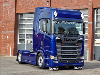 Тягач SCANIA S 660 V8