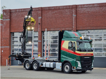 Лесовоз VOLVO FH13 540