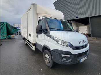 Грузовик с закрытым кузовом IVECO