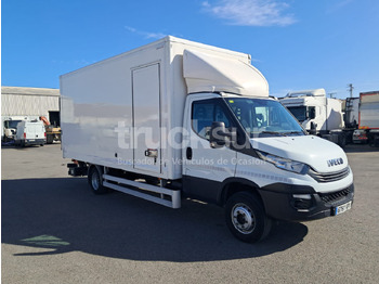 Грузовик с закрытым кузовом IVECO