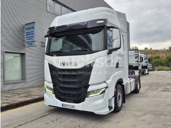 Тягач IVECO S-WAY