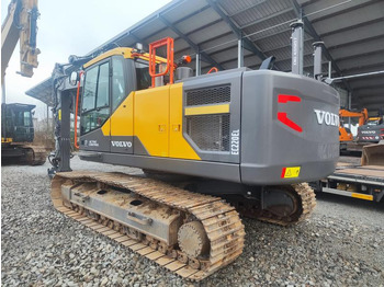 Гусеничный экскаватор VOLVO EC220EL