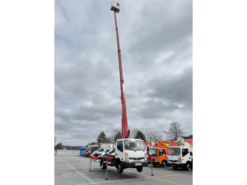 Грузовик с подъемником Nissan Cabstar: фото 2