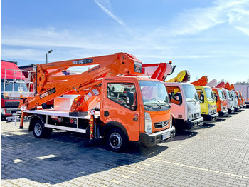 Грузовик с подъемником RENAULT Maxity