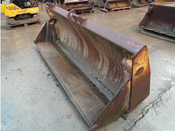 Ковш для погрузчика CASE