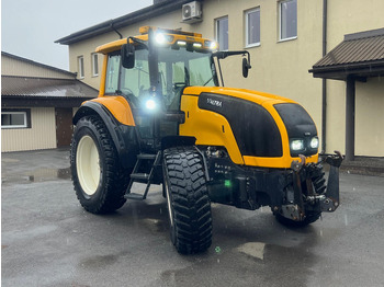 Трактор Valtra M150-4: фото 3