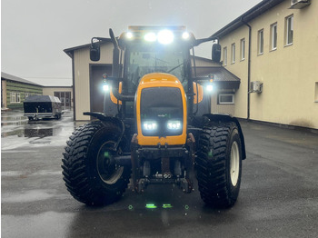 Трактор Valtra M150-4: фото 2
