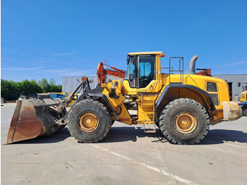 Колёсный погрузчик VOLVO L180G