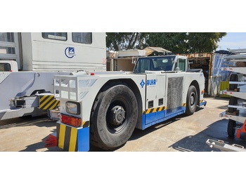 Аэродромный тягач GOLDHOFER