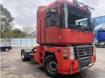 Тягач RENAULT Magnum 480