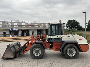 Колёсный погрузчик TEREX