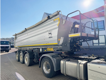 : фото в шапке страницы