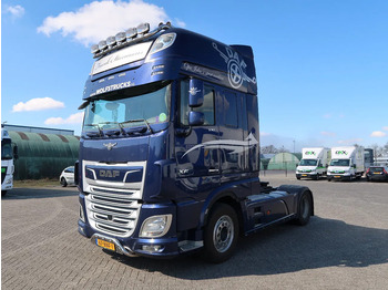 Тягач DAF XF 530