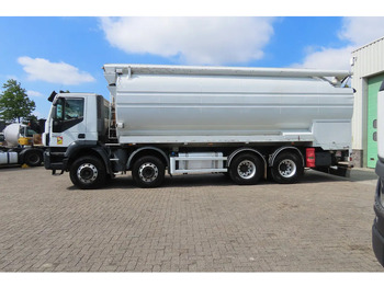 Грузовик-цистерна Iveco Eurotrakker 410 8x4. Light damages, 100% all working. 100% drivable: фото 4
