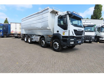 Грузовик-цистерна Iveco Eurotrakker 410 8x4. Light damages, 100% all working. 100% drivable: фото 3