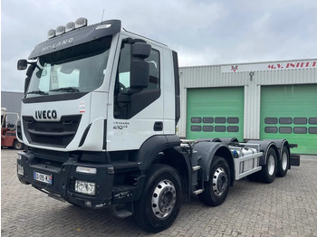 Грузовик-шасси IVECO Trakker