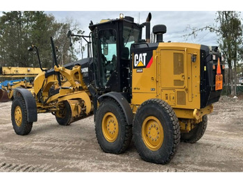 Грейдер CATERPILLAR 140M