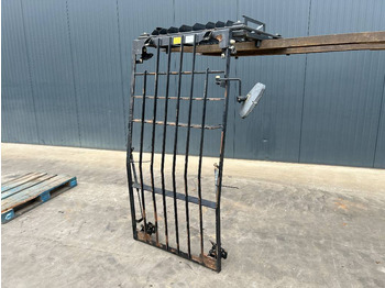 Кабина и интерьер CATERPILLAR