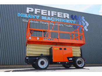 Ножничный подъемник JLG