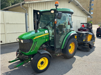 Трактор JOHN DEERE 3720