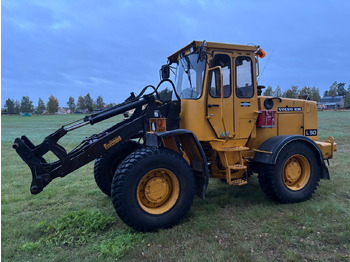 Колёсный погрузчик VOLVO L50