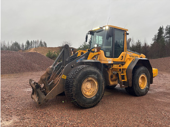 Колёсный погрузчик VOLVO L120F