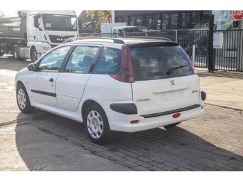 Легковой автомобиль Peugeot 206 SW: фото 4