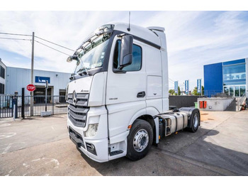 Тягач MERCEDES-BENZ Actros 1845