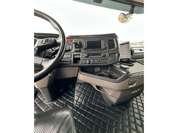 Тягач SCANIA R 500