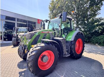 Трактор FENDT 718 Vario