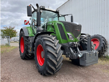 Трактор FENDT 826 Vario