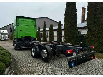 Грузовик-шасси Scania R450: фото 4
