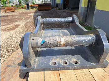 Сцепное устройство Breaker BAT140 attachment plate S60 for hydraulic breaker: фото 3 Сцепное устройство Breaker BAT140 attachment plate S60 for hydraulic breaker: фото 3