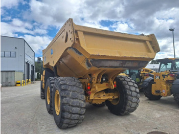 CAT 730 в лизинг CAT 730: фото 4